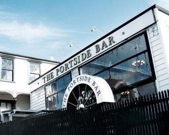 The Kentish Hotel - Waiuku - Building