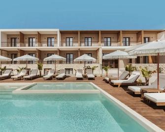 Verano Afytos Hotel - Afytos - Zwembad