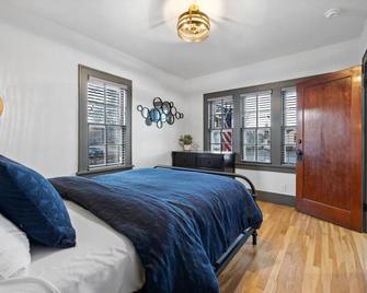 915 Quincy · Charming Main Level Duplex - Rapid City - Bedroom