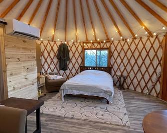 Yurt at The Ridge - Mineral Wells - Ložnice
