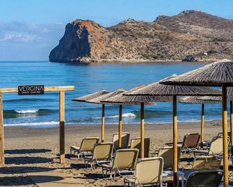 Vergina Beach Hotel - Nea Kydonia - Beach