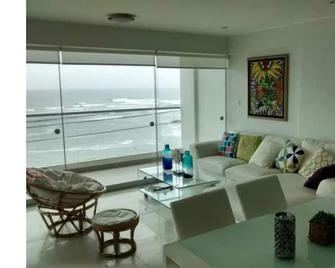 Apartamento Playa Señoritas - Punta Hermosa - Living room