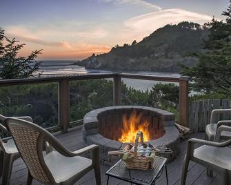 Ocean House Bed and Breakfast - Newport - Balcony