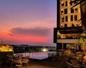 Mövenpick Surabaya City - Surabaya