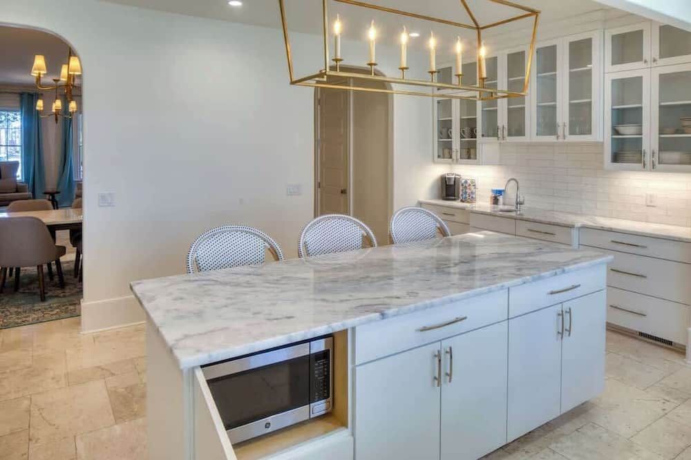 Luxvilla 3 Br-3 Ba Villa Near River Street - סאוואנה - מטבח