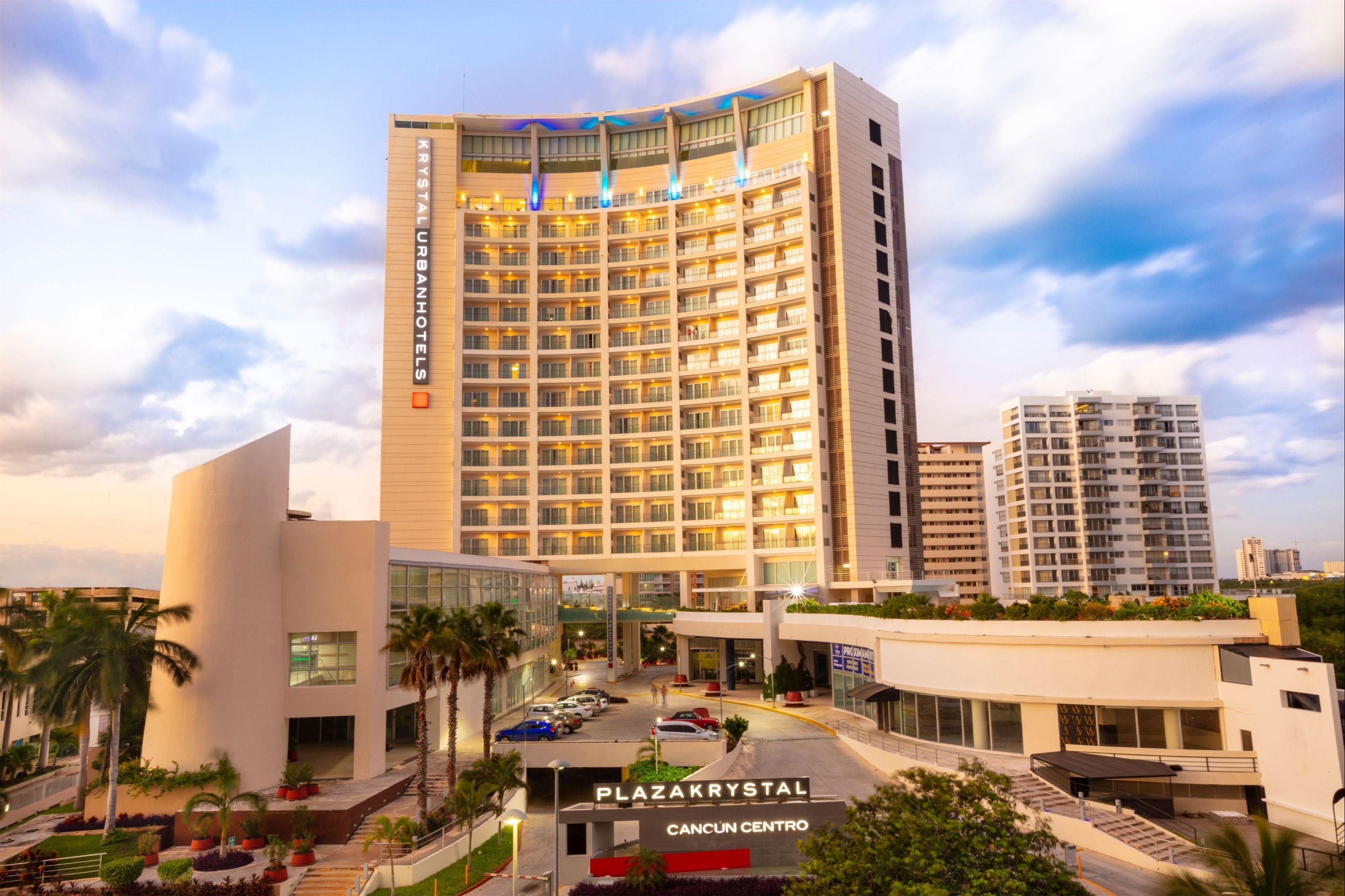 Krystal Urban Cancun & Beach Club - קנקון - בניין