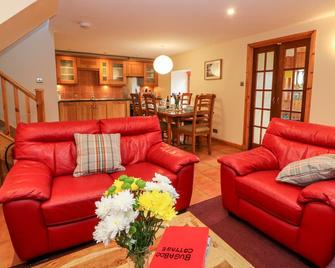 Bugaboo Cottage - Aberfeldy - Living room