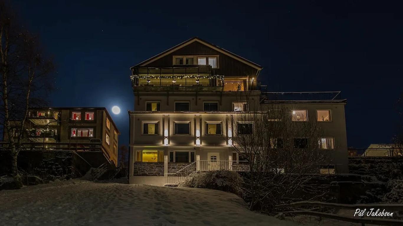 Breidablikk Guesthouse