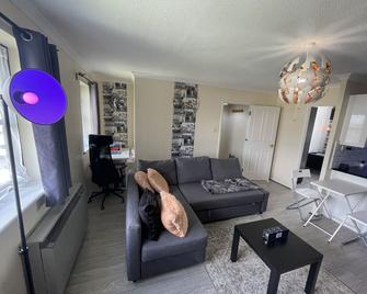 Windys Basildon Smart Home - Basildon - Living room