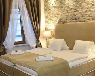 Hotel Torwirt - Wolfsberg - Bedroom