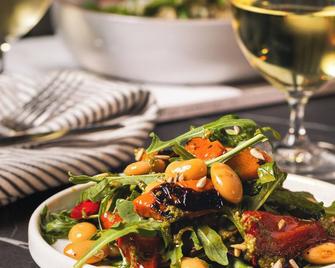 Native Kings Wardrobe, St Pauls - London - Food