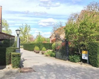 Hotel Abbey - Grimbergen - Außenansicht