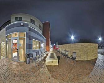 Fairfield Inn & Suites by Marriott Savannah SW/Richmond Hill - Richmond Hill - Gebäude