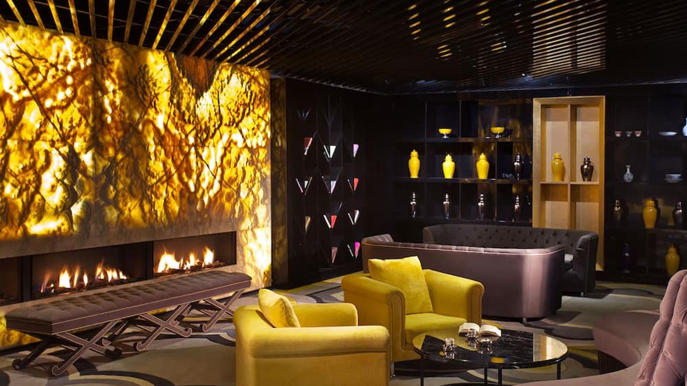 Sura Design Hotel & Suites