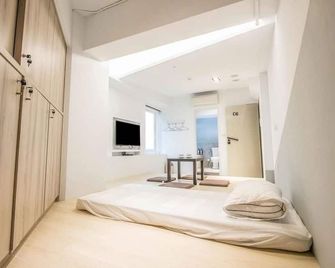 Light Inn - Keelung - Habitación