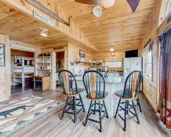 Lake-view two-story home with beach access, wood stove, grill, W/D, & fast WiFi - Greenville - Dining room