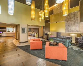 Wonderful Stay! Outdoor Pool, Parking, Pets Allowed, Near Bellevue Square - Beaux Arts Village - Lobby