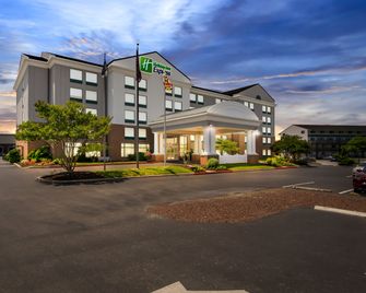 Holiday Inn Express & Suites Ocean City - Northside By IHG - Ocean City - Bangunan