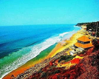 Indraprastha Beach Resort - Varkala - Bãi biển