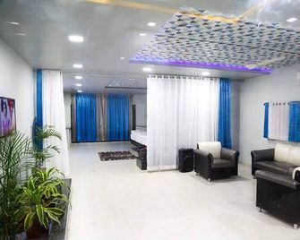 Hotel Spark - Pālakollu - Lobby