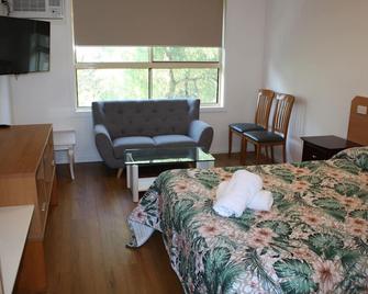 Coburg Motor Inn - Coburg - Bedroom