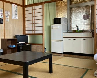 Minshuku Iwakawa - יאקושימה