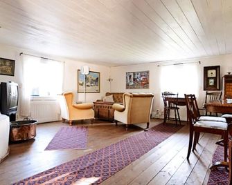 5 Person Holiday Home in Jonkoping-by Traum - Jönköping - Living room