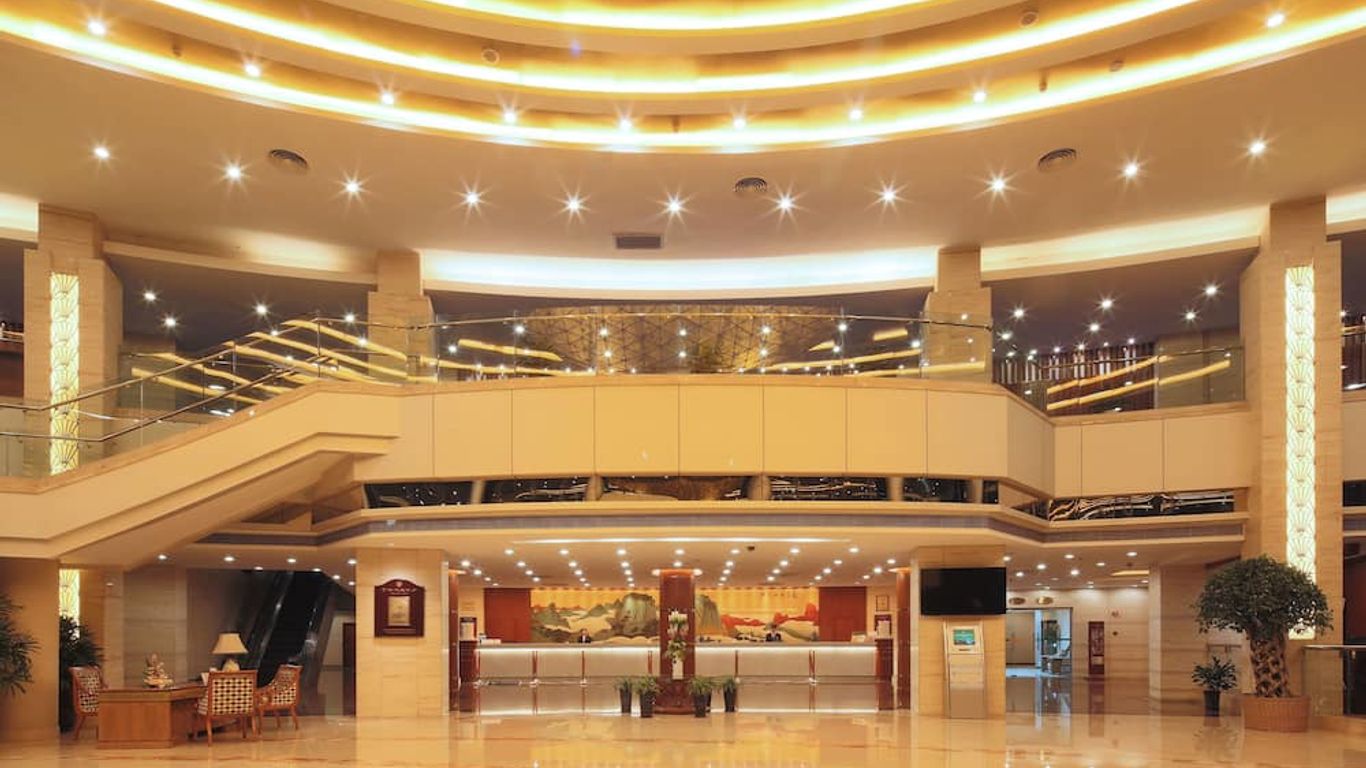 فندق جين جيانغ باين سيتي