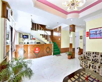 OYO 12238 Hotel Snow Crest Inn - Dharamshala - Front desk