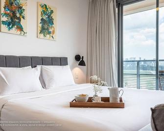 بارك جوكي باي فيفا - بريديو كوم فاسيل أكيسو أه بينهيروس إي أو بوتانتا - ساو باولو - غرفة نوم