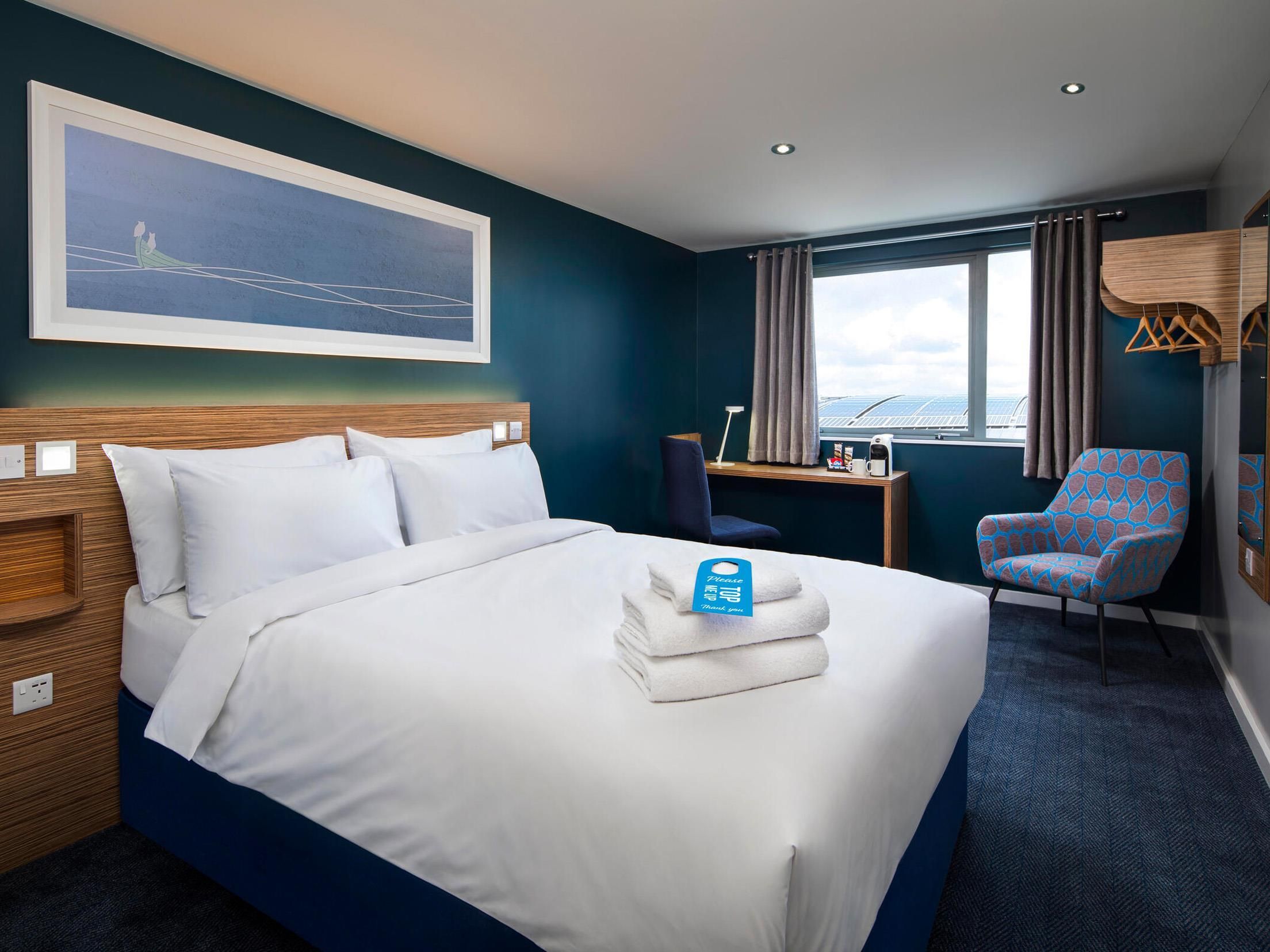 Travelodge Maidenhead Central - Maidenhead - Ložnice