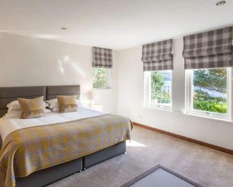 Loch Ness Cottages - Inverness - Bedroom