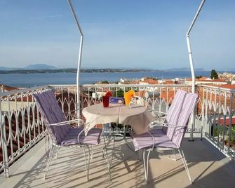 Vibrant Spetses - Mata Colorful Nest - Spétses - Balcony