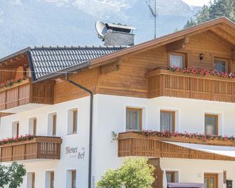 Apartment \'Alpenrose - Mesnerhof\' with Mountain View, Wi-Fi, Terrace & Garden - Molini di Tures - Building