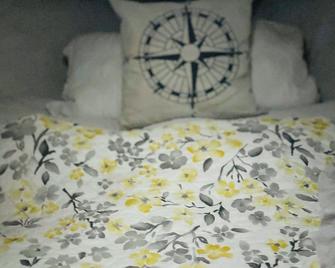 Weathered The Storm - Bradenton - Bedroom