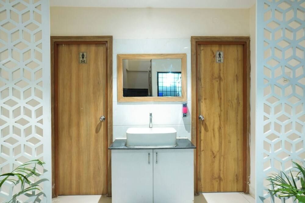Dream Suites Hotel