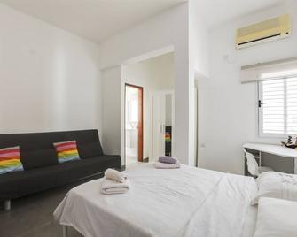Nice apartments on Ben Yehuda str - Tel Aviv - Bedroom