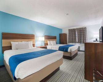 Ramada by Wyndham Effingham - Effingham - Schlafzimmer