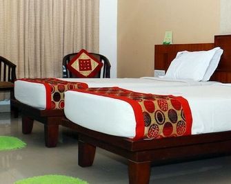 Hotel Soorya Regency - Malappuram - Bedroom