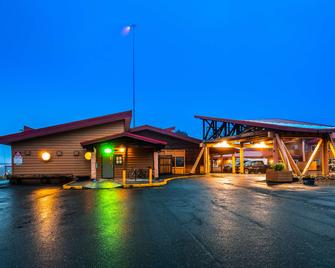Best Western Valdez Harbor Inn - Valdez - Building
