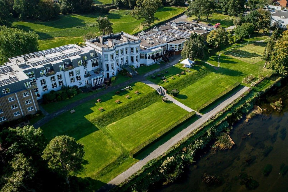 هوتل مينيلا