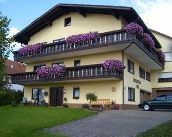 Pension Am Limespfad - Obersensbach - Gebouw