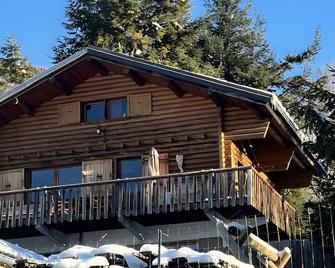 Au Soleil - Séez - Edificio