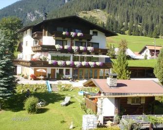 Gästehaus Bergland - Berwang - Budynek