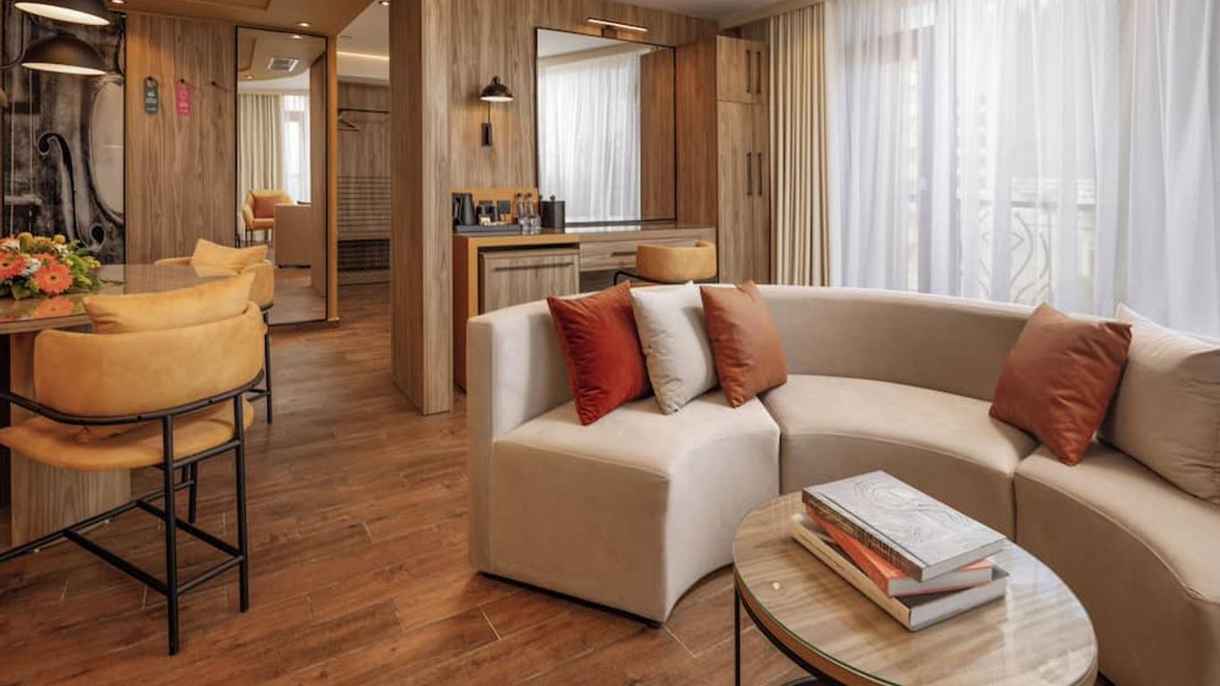 Vivaldi Hotel