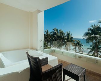 Akumal Bay Beach & Wellness Resort - Akumal