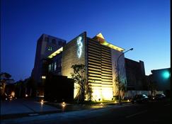 G Shock Motel - Pingtung City - Building