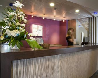 Park Hotel - Cholet - Recepción