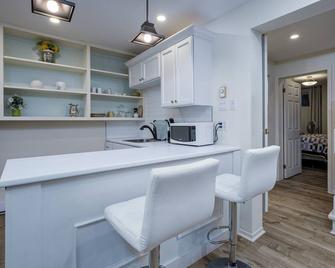 The Elizabeth Manor Guesthouse - San Juan de Terranova