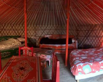 Village de Yourtes - Beaussais-sur-Mer - Bedroom